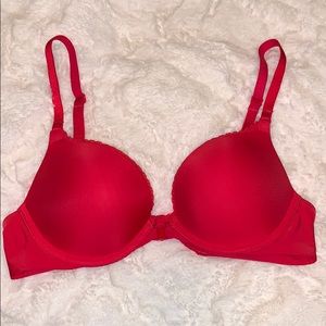 Victoria’s Secret 32B Push-Up Bra